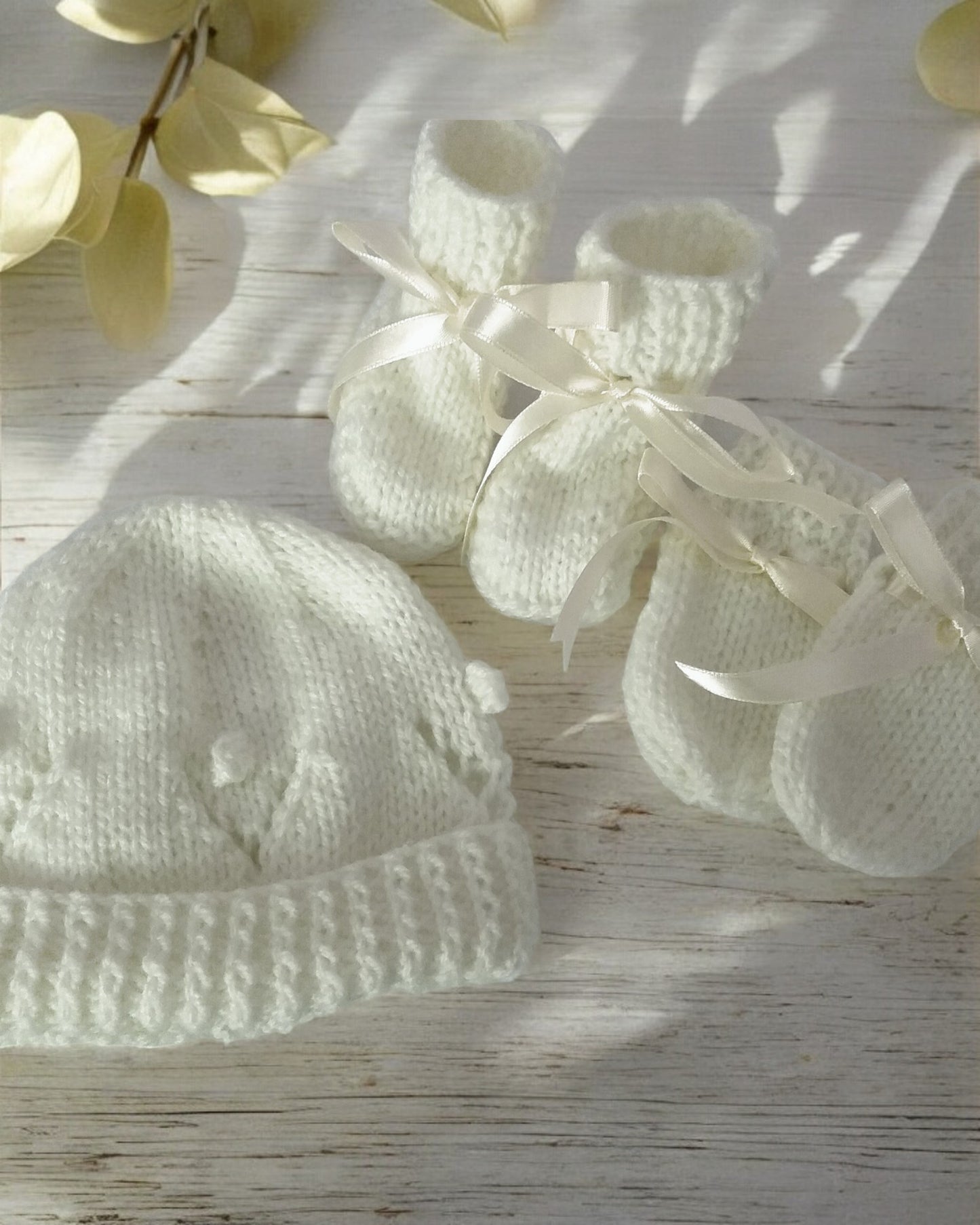 Gorgeous Hand-Knitted Unisex Baby Cardigan with Matching Hat, Booties & Mittens