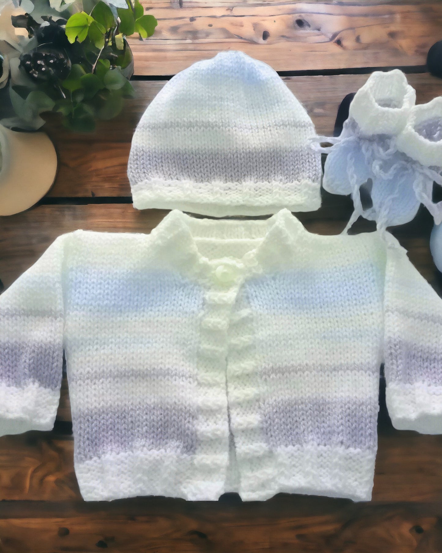 Pastel unisex Knitted Baby outfit – Perfect baby shower gift