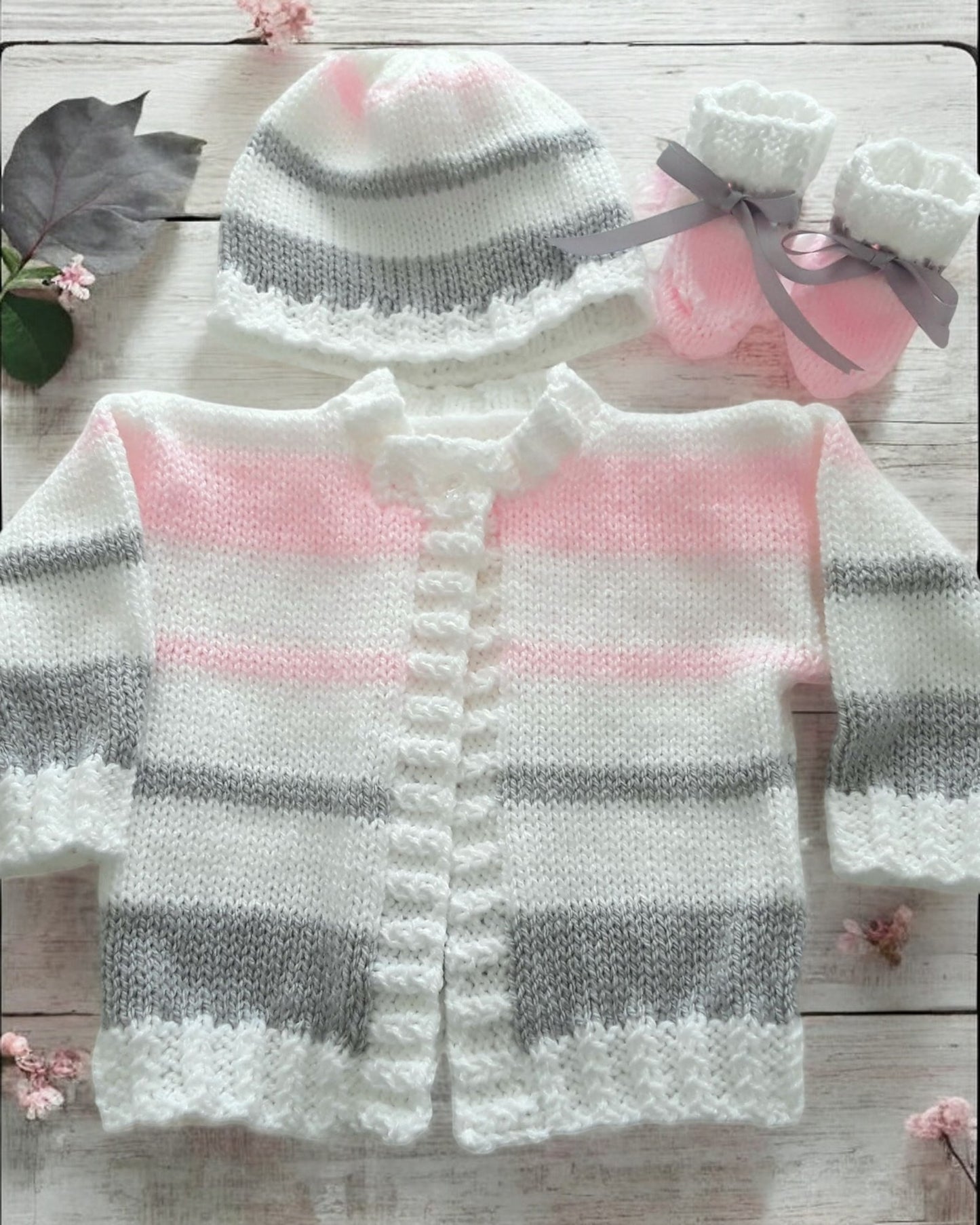 Pastel unisex Knitted Baby outfit – Perfect baby shower gift