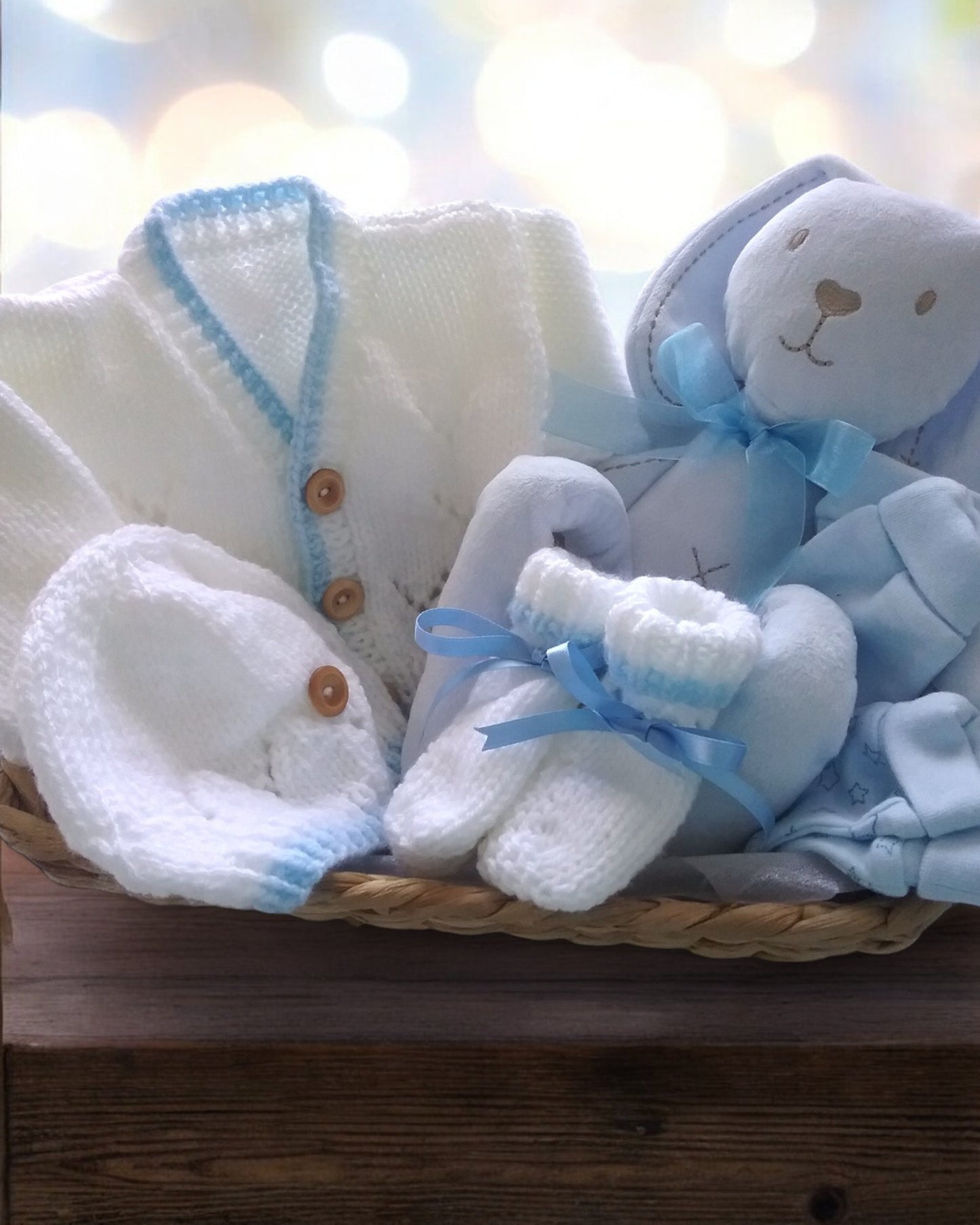 Newborn Boy or Girl Gift Set