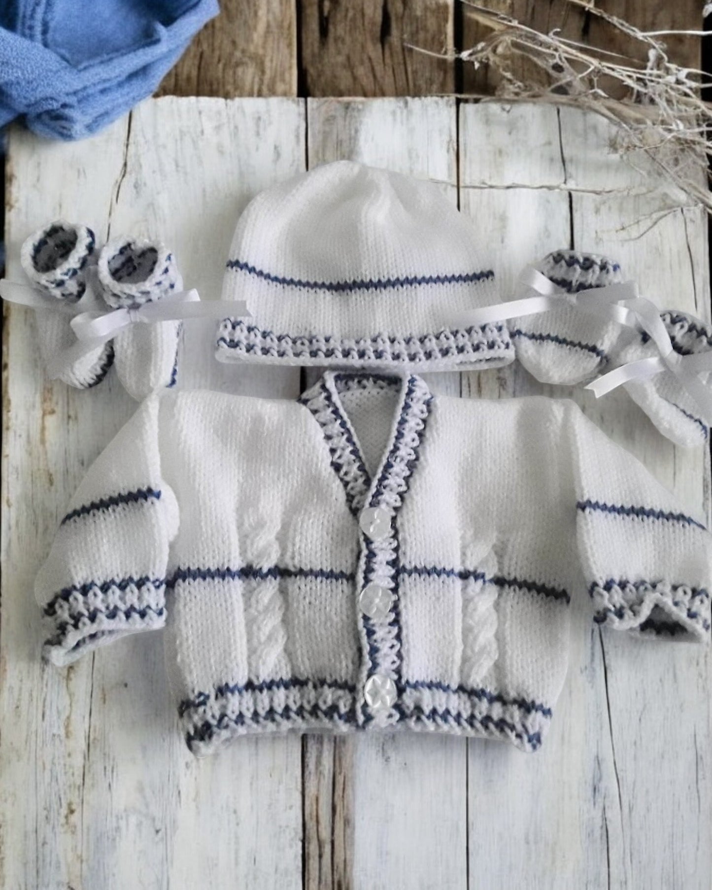 Cozy Stripy Knit Baby Ensemble – Cardigan, Hat, Mittens & Booties