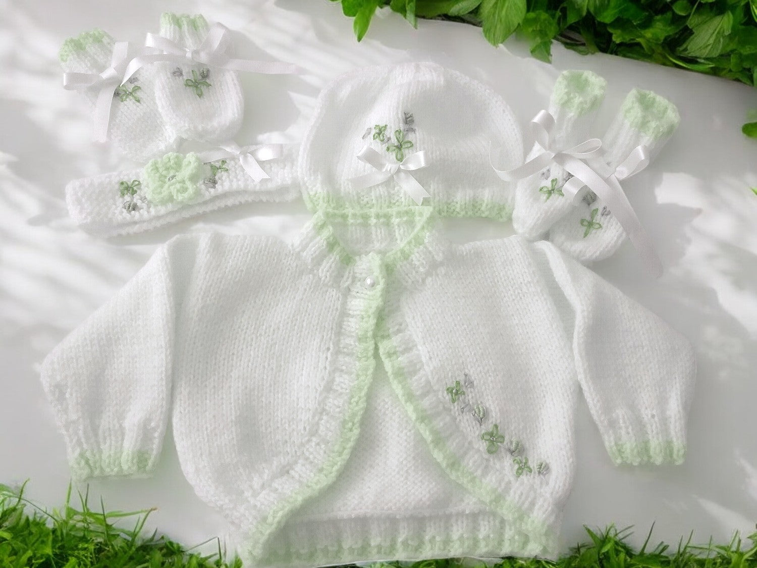 Delicate Embroidered Bolero Jacket for Girls: Stylish and Cozy